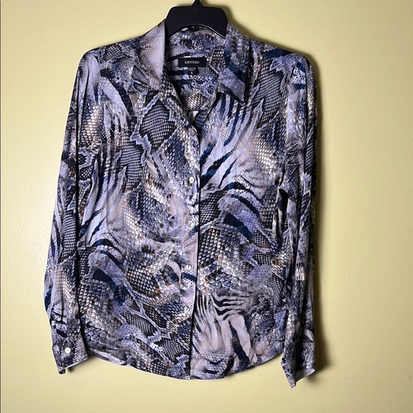 Karen Kane Kasper Blue and White Notched Collar Button Down long sleeve Shirt - Picture 1 of 4